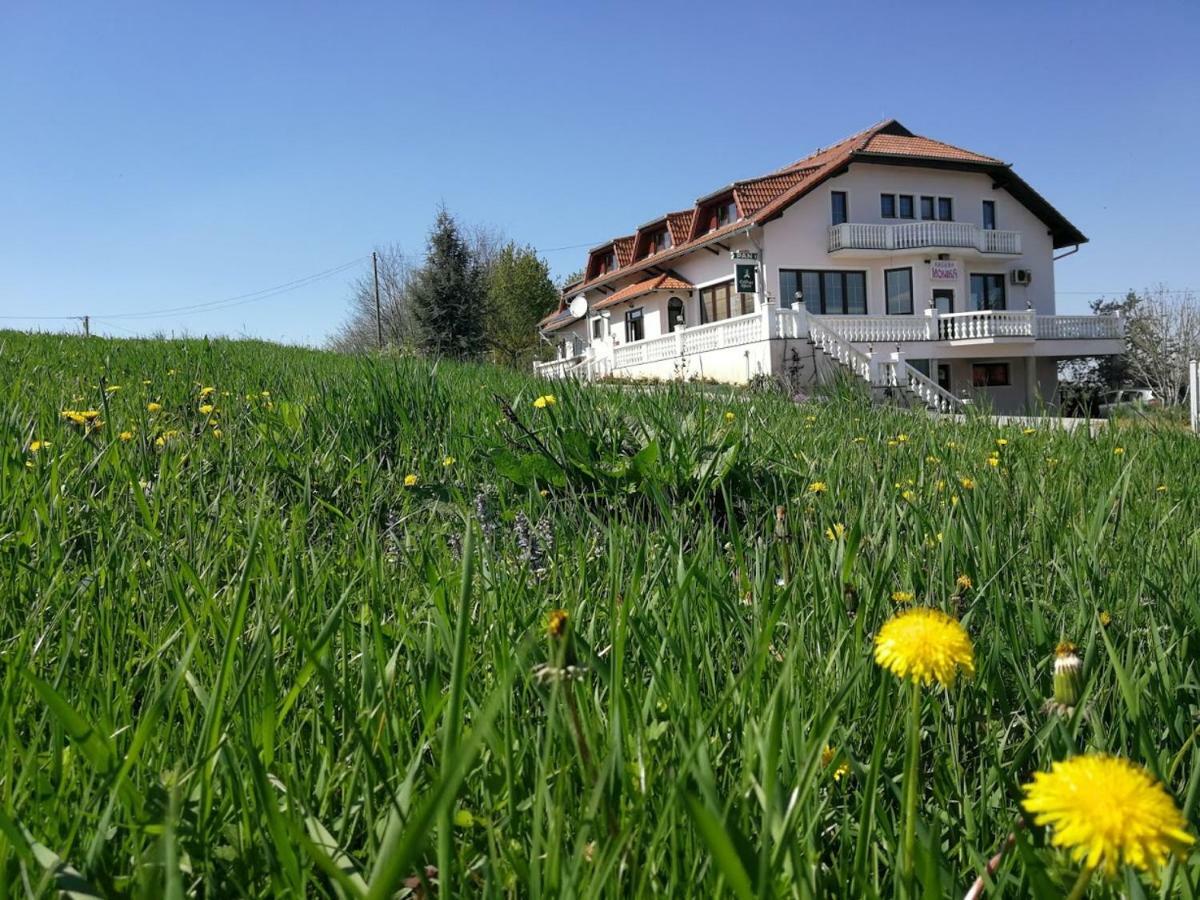 Kavana I Sobe Monika Hotel Grabrovnik ภายนอก รูปภาพ