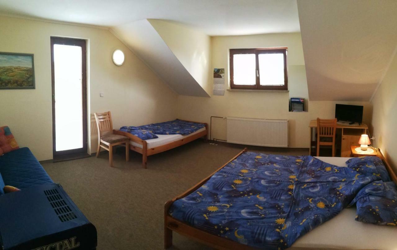 Kavana I Sobe Monika Hotel Grabrovnik ภายนอก รูปภาพ